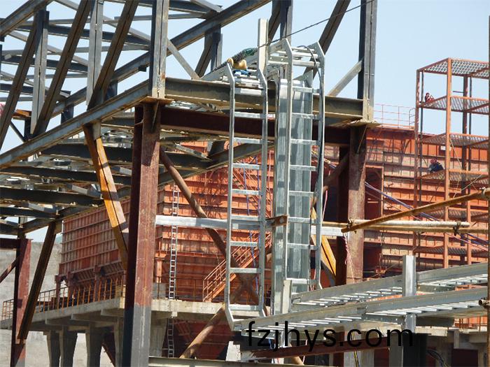 電(dian)纜(lan)輸(shu)送(song)機需做(zuo)好(hao)日常維(wei)護(hu)工(gong)作