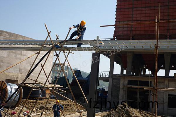 電(dian)纜(lan)敷設機(ji)競爭(zheng)嚴(yan)重 電(dian)纜敷(fu)設(she)機競爭(zheng)嚴重